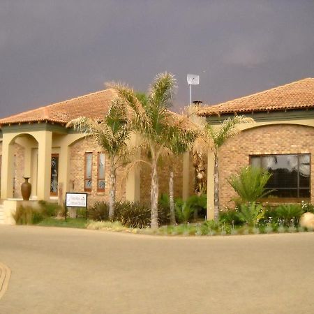 Witwater Guest House & Spa Kempton Park Extérieur photo