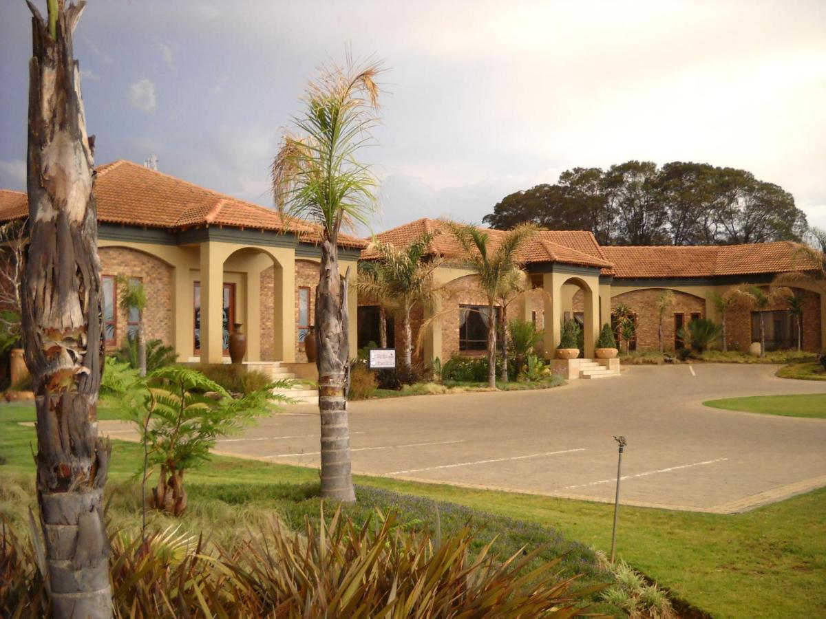 Witwater Guest House & Spa Kempton Park Extérieur photo